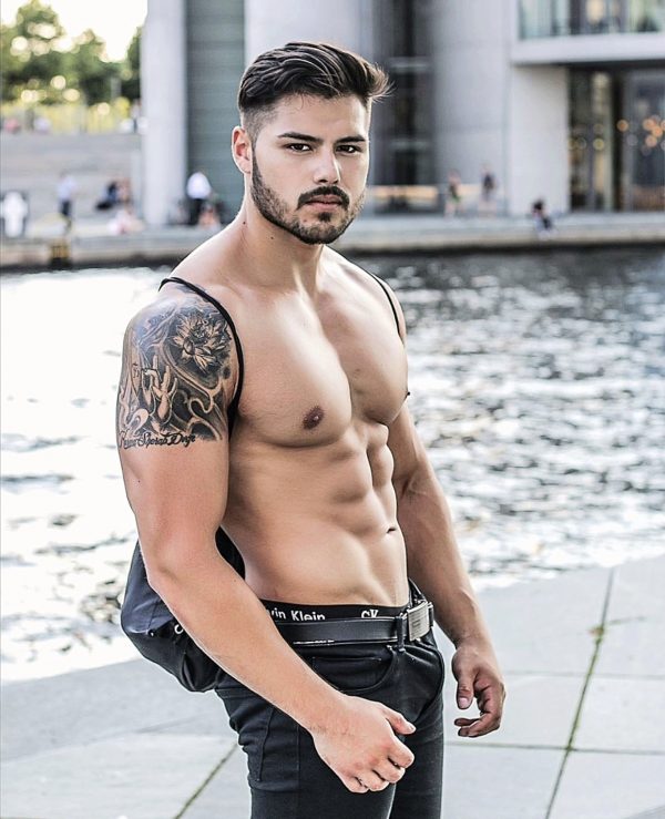 Stripper für JGA Stripper in Hamburg für Strippshow buchen