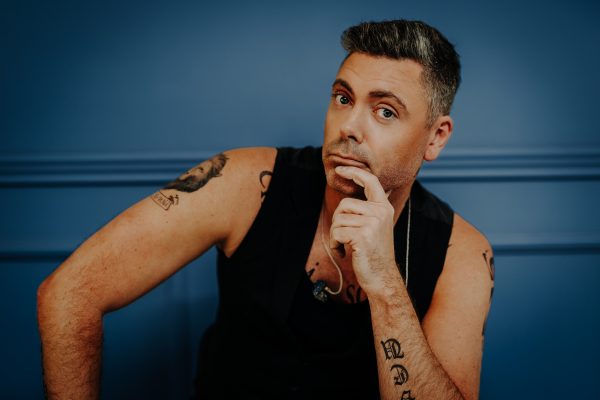 Robbie-Williams-Double_MN27