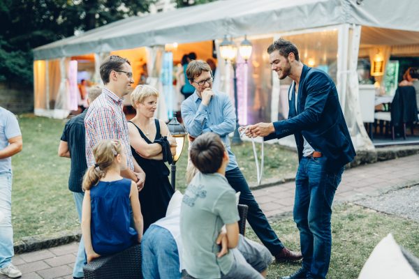 Zauberer Magic Ben Jetzt Zauberer für Geburtstagsfeier in und um Hamburg buchen.