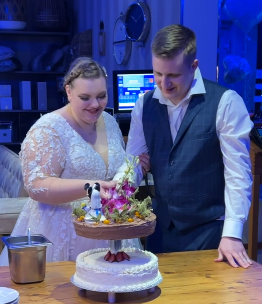 Beitragsbild von: "Optimales Timing für die Präsentation der Hochzeitstorte"