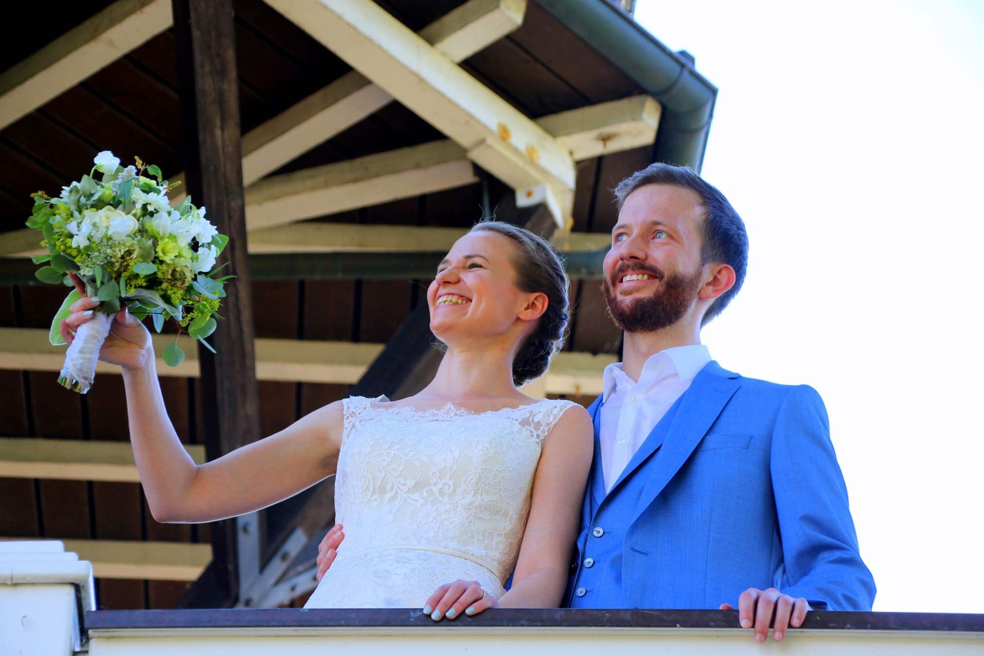 Beitragsbild von: "Neuer Name, neues Kapitel: Alles, was Sie zur Namensänderung nach der Hochzeit wissen müssen"